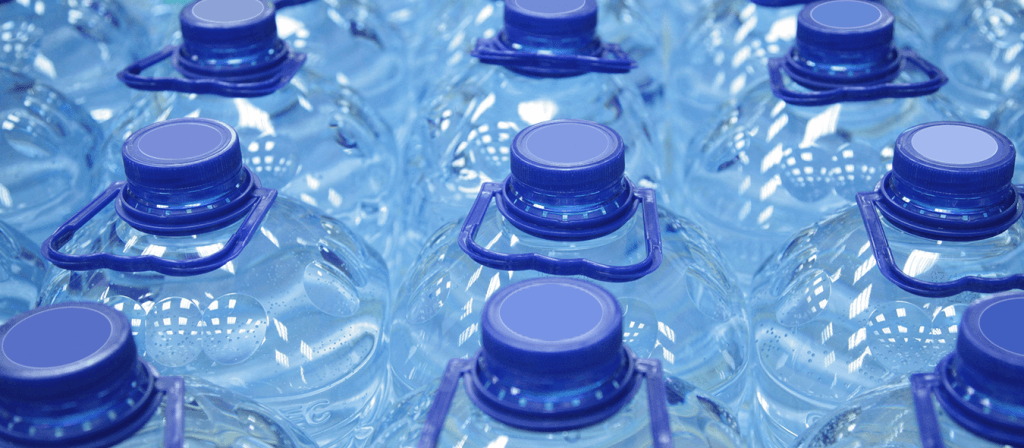 Agua embotellada