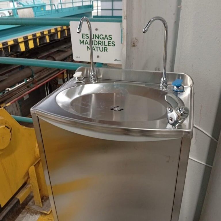 fuente de agua para empresa sector papel