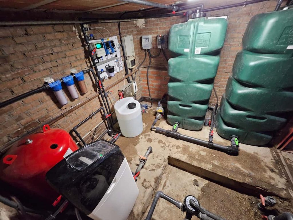 Instalación de tratamiento de agua de pozo para vivienda particular